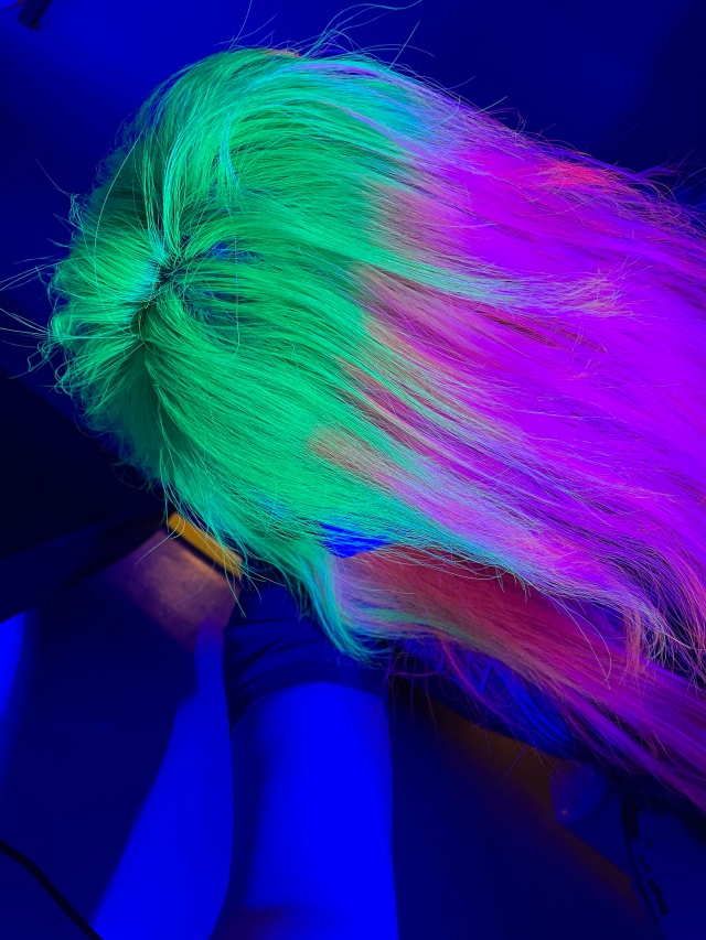 Iroiro Neon Green Hair Dye Review – The Olive Unicorn Beauty Review